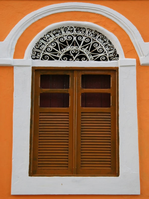 JANELA COLONIAL 67