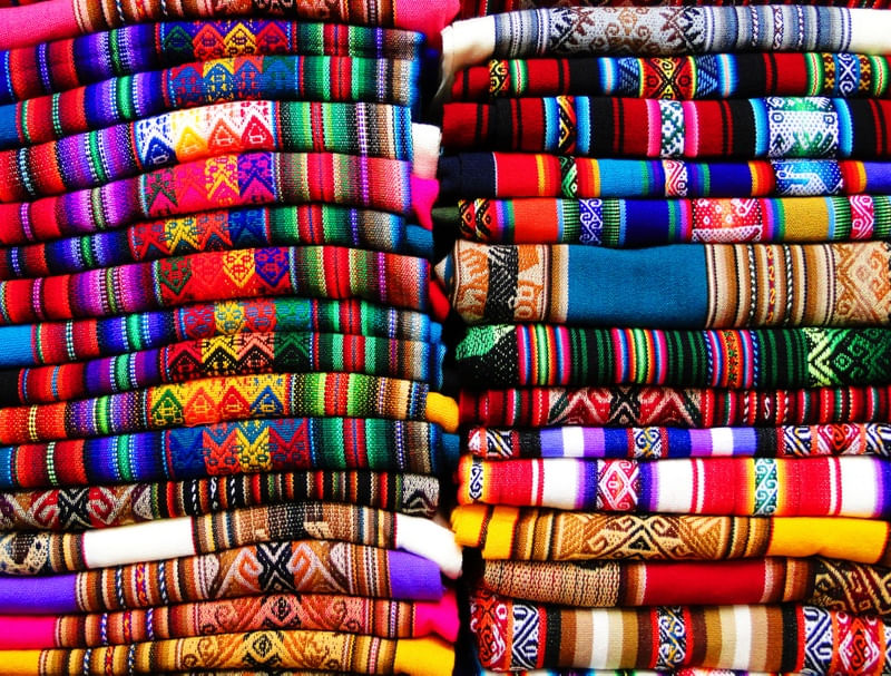 CORES PERUANAS