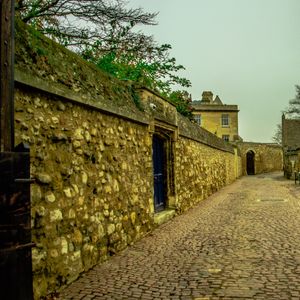 OXFORD WALL