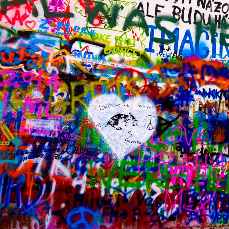 PRAGA WALL
