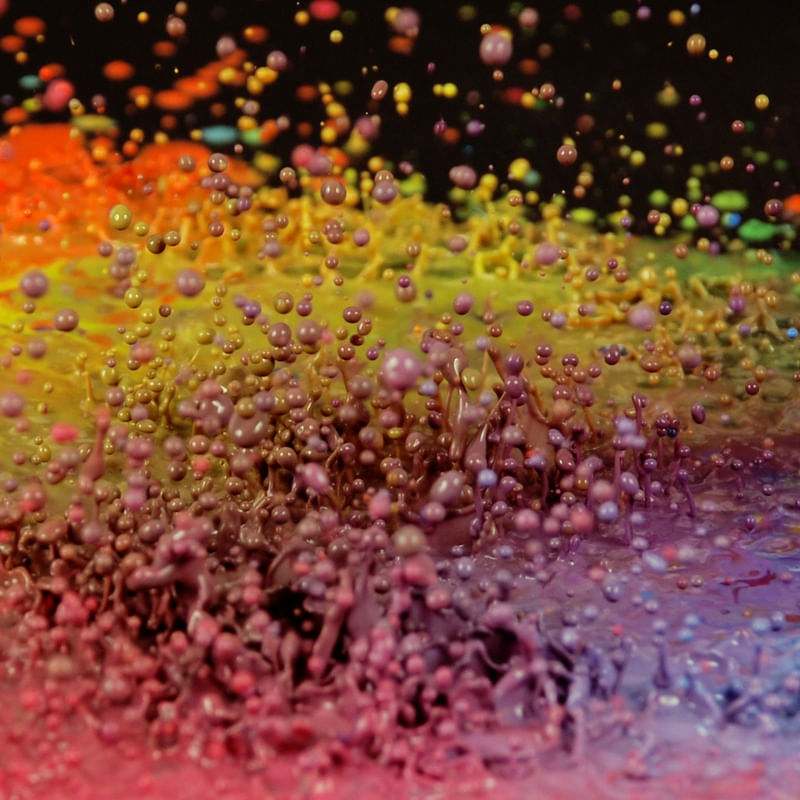 DROPPING COLOURS
