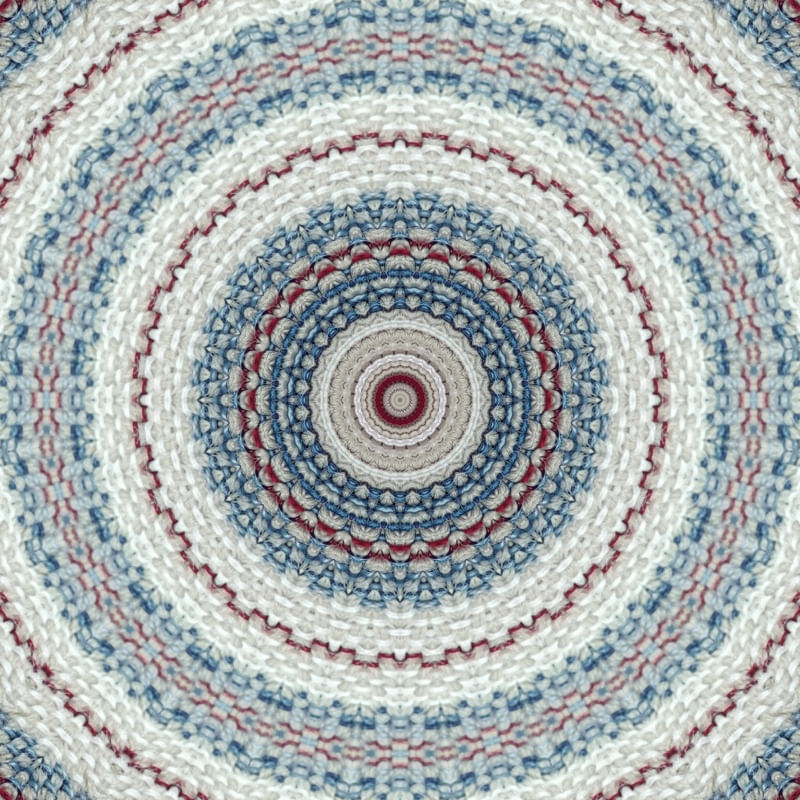 FLUFFY CIRCLE