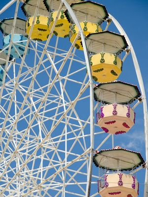 RODA GIGANTE GIRA MUNDO
