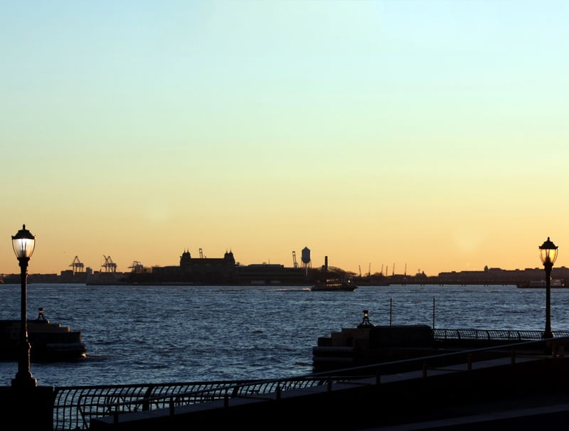 SUNSET ON THE HUDSON RIVER 01