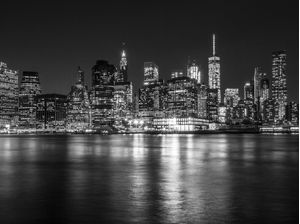 THE CITY THAT NEVER SLEEPS