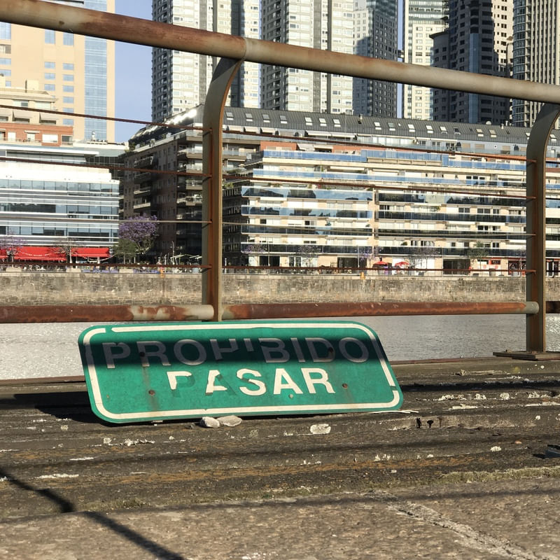 PROIBIDO PASAR