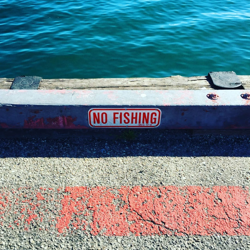 NO FISHING