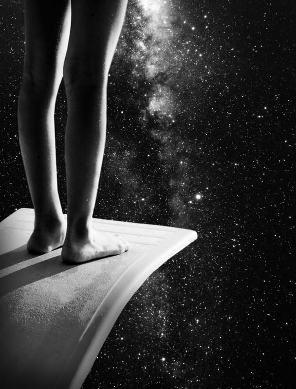 DIVING IN SPACE
