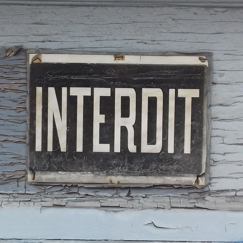 INTERDIT