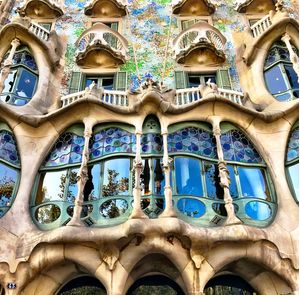 BARCELONA GAUDÍ