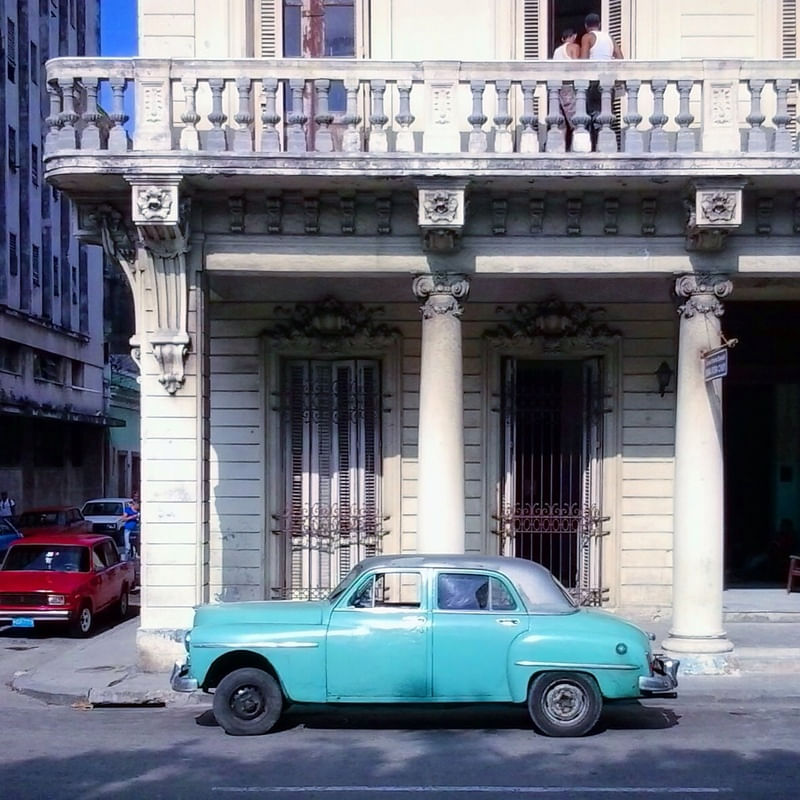 EL COCHE AZUL