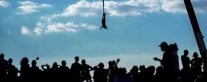 BUNGEE JUMP