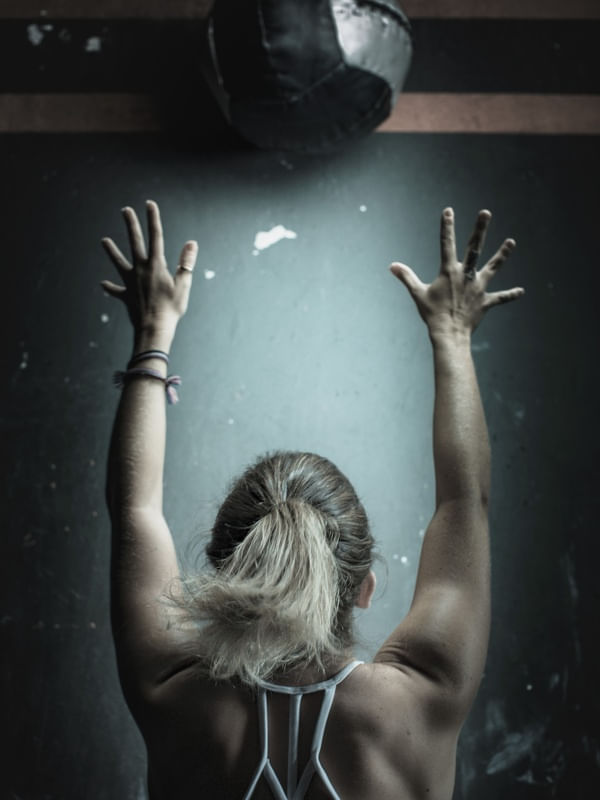 WALL BALL