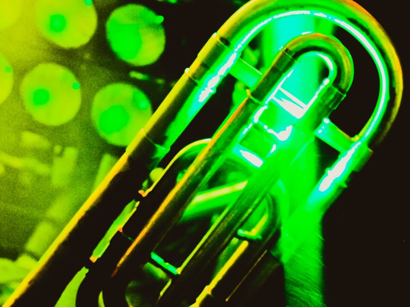 BONE GREEN