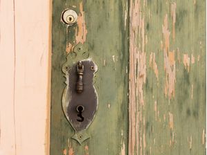 SEGURANÇA - PORTA