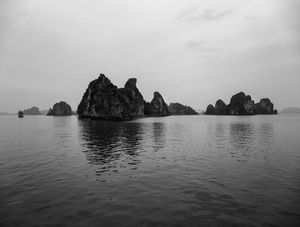 HALONG BAY DRAMATICO