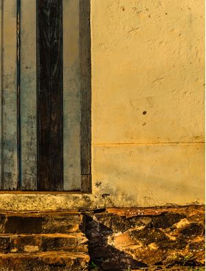 ESCADA E PORTA