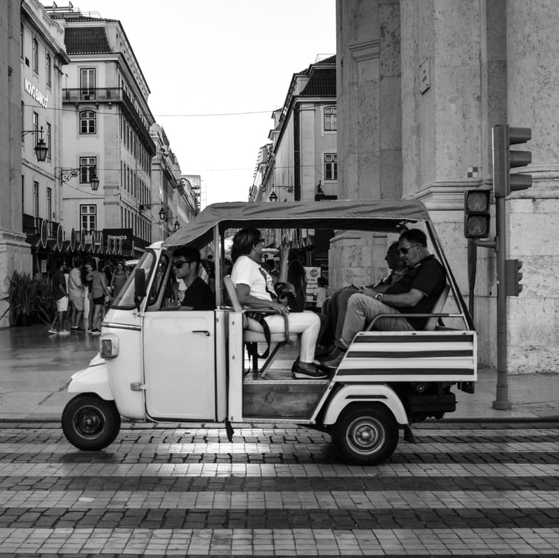 TUCTUC