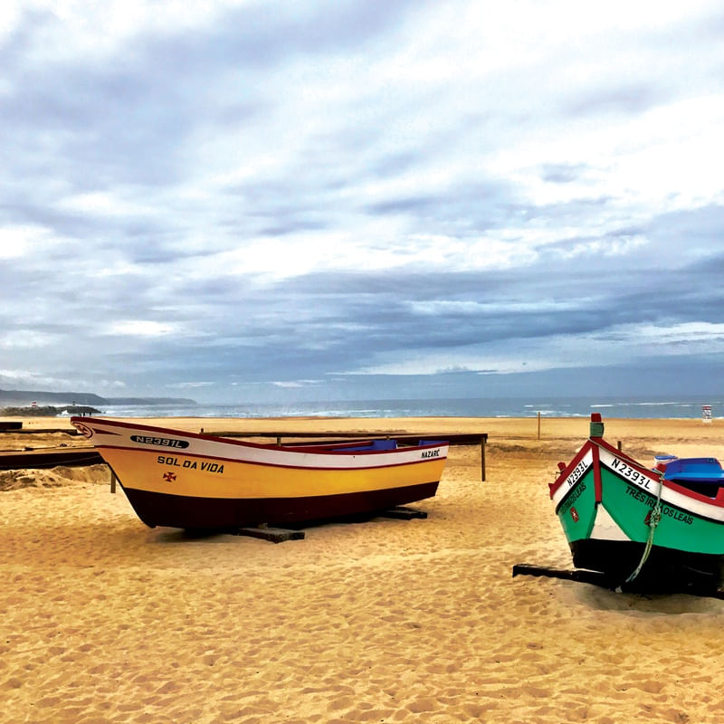 NA PRAIA, NO BARCO...