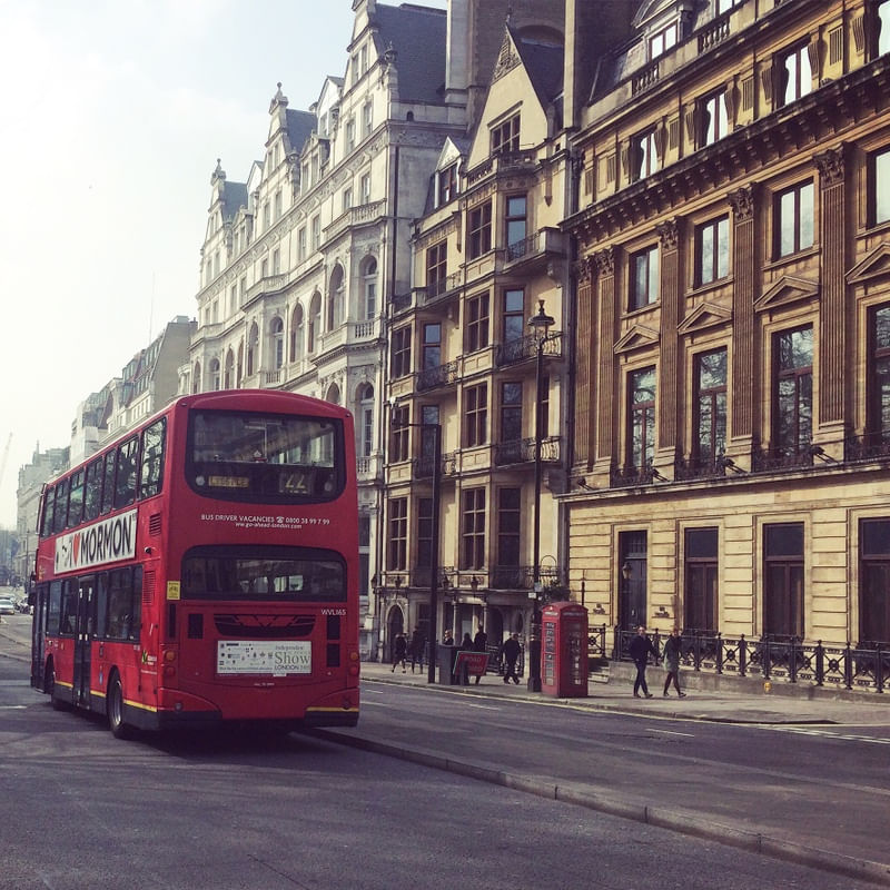 LONDON BUS