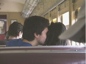 O BEIJO NO TREM
