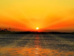 ÚLTIMO POR DO SOL