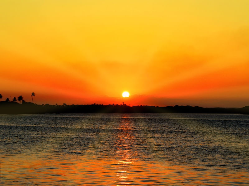 ÚLTIMO POR DO SOL