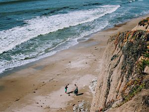 SOMEWHERE IN SANTA BARBARA