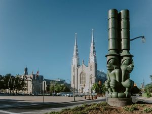 VERÃO EM OTTAWA NO CANADÁ
