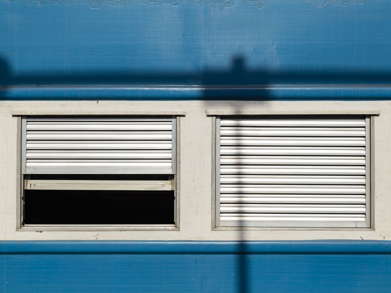 JANELAS DO TREM AZUL