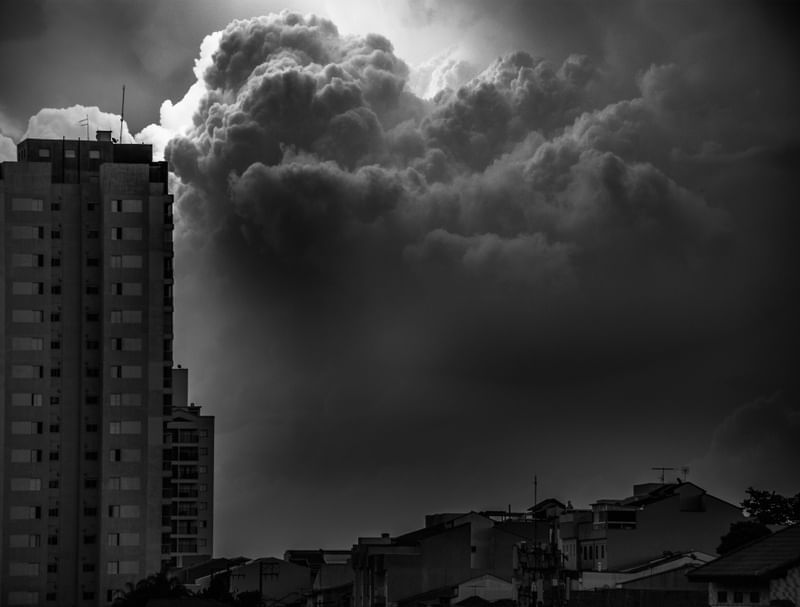 TEMPESTADE NO CÉU