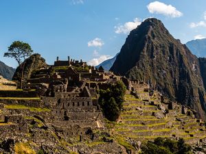 MANHÃ ENSOLARADA EM MACHU PICCHU