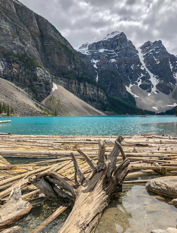 MORAINE LAKE, AB