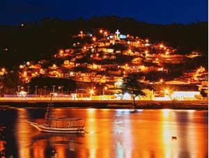 NOITE LUMINOSA