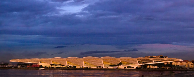 MUSEU DO AMANHÃ NO PÔR DO SOL