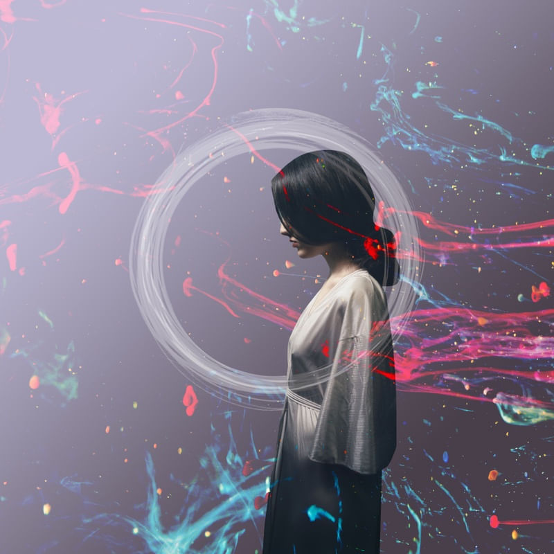 COLORS WOMAN (Q)