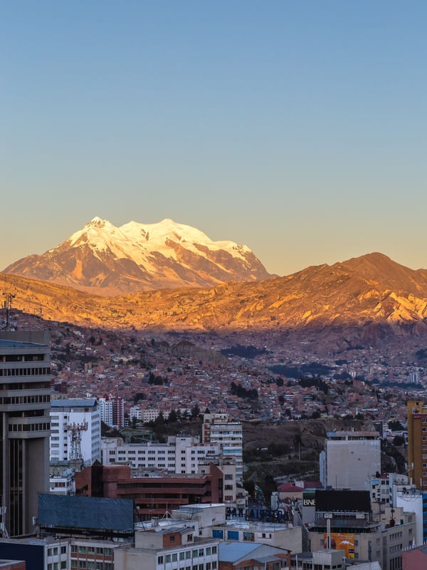 ILLIMANI VISTO DE LA PAZ