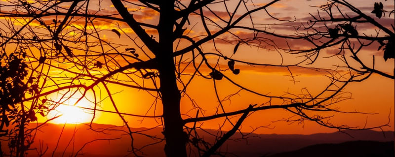 POR DO SOL NA SERRA DO CIPÓ 01