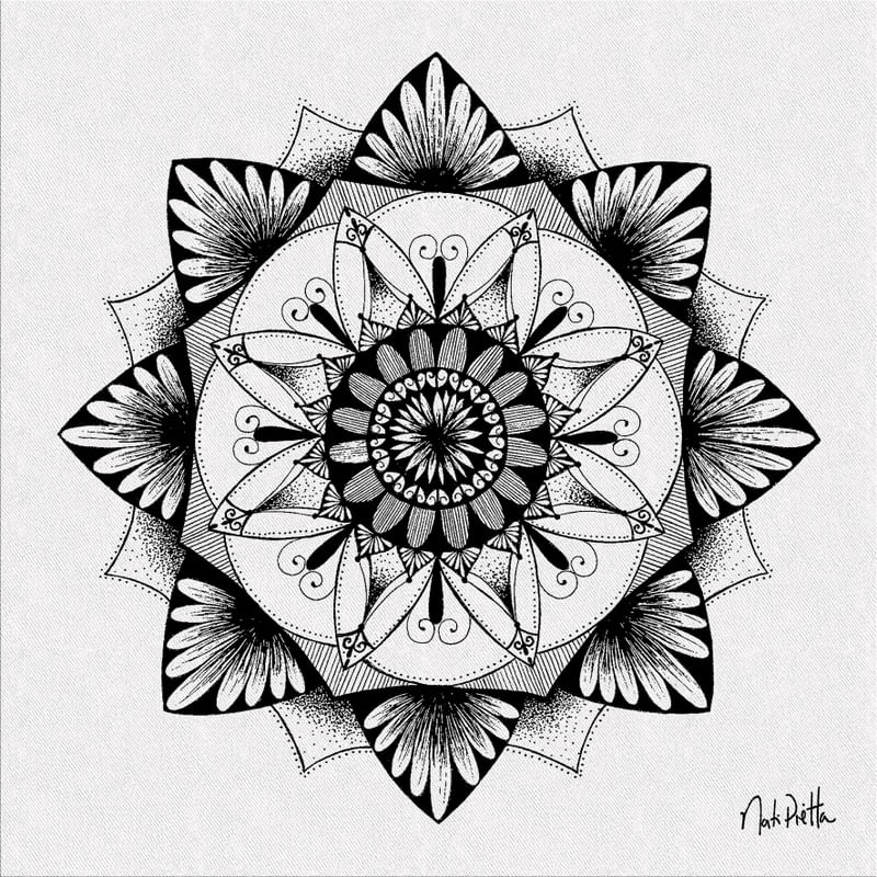 MANDALA P&B FLOWER