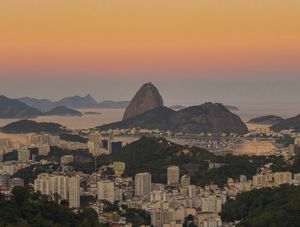 CREPÚSCULO NA GUANABARA