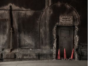 CLOSED_DOOR_IN_NYC