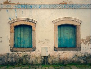 OLHOS DE PARATY