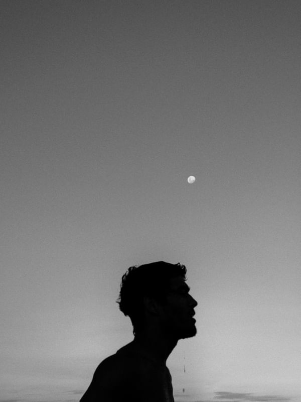 REFLEXÃO E LUA