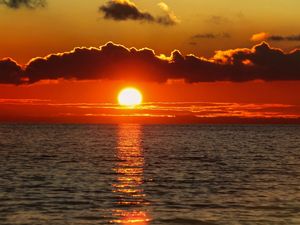 POR DOS SOL NO MAR