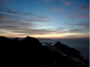 RIO ACORDANDO