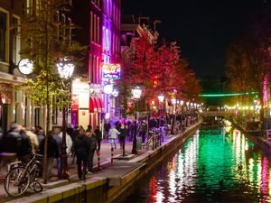 NOITE EM AMSTERDAM #1