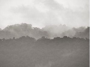 MONTANHAS E NUVENS 02