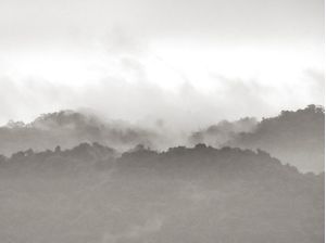 MONTANHAS E NUVENS 05