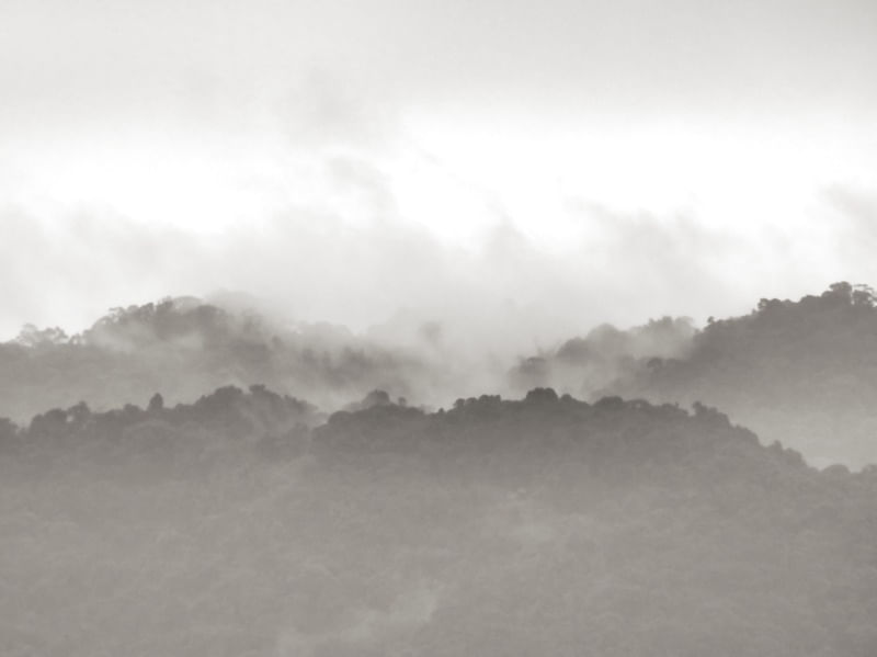 MONTANHAS E NUVENS 05