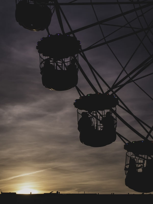 FIM DE TARDE COM PÔR DO SOL NA RODA GIGANTE